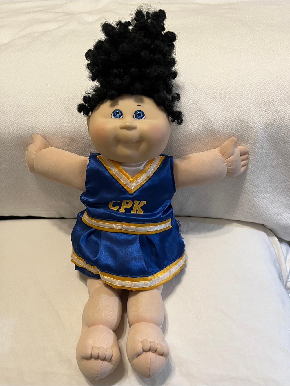 Cabbage Patch Kid Blue & Gold Cheerleader Plush Doll 2009